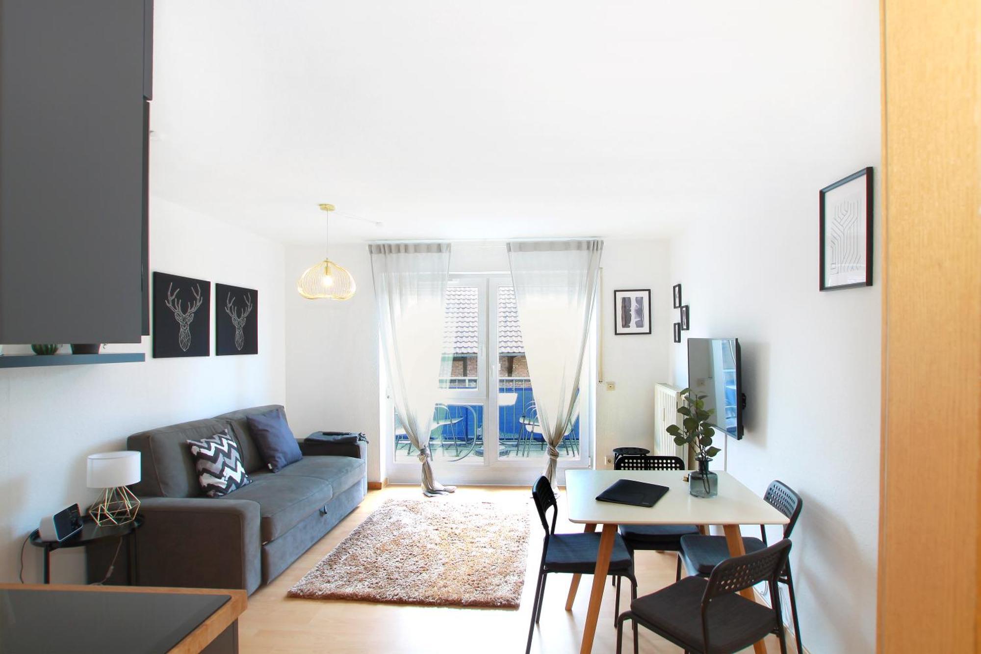 Ferienwohnung Mila Naehe Messe In フリードリヒスハーフェン エクステリア 写真